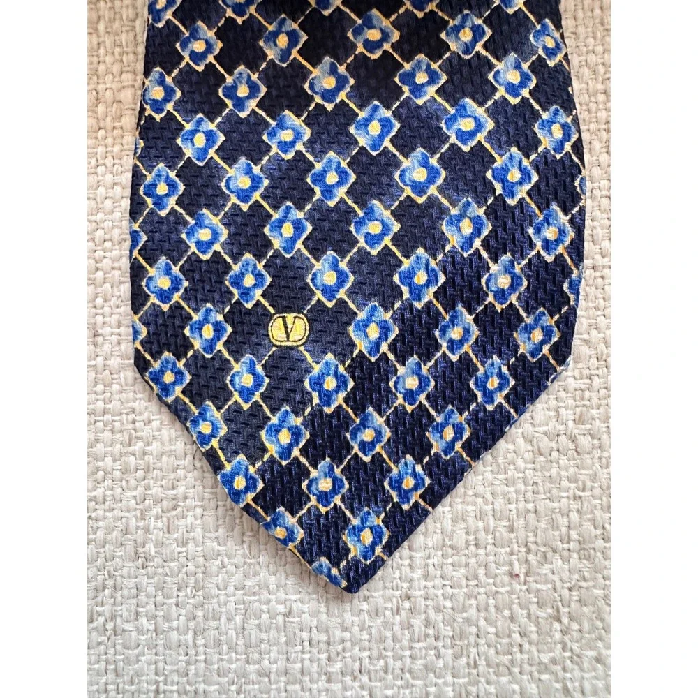 Valentino‎ Cravatte Silk Tie Navy Blue Yellow Geometric Floral Made in Italy